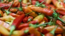 Menurut pedagang pasar, harga cabai rawit melonjak sebesar Rp 105.000 per kilogram. (Liputan6.com/Herman Zakharia)