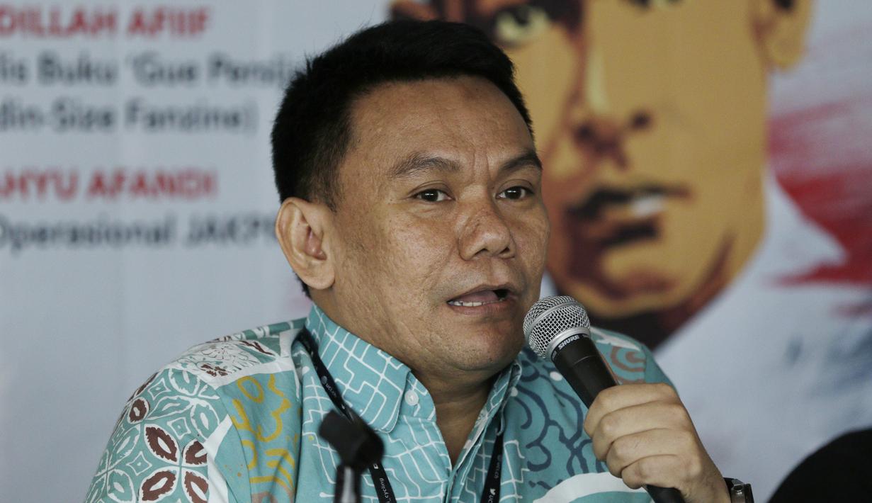 Direktur Proyek Jakpro, Iwan Takwin, saat berbicara dalam seminar "Dari Stadion VIJ menuju Stadion MH Thamrin" di Balai Kota, Jakarta, Jumat (15/2). Jakpro menargetkan pembangunan stadion rampung pada 2021. (Bola.com/Yoppy Renato)