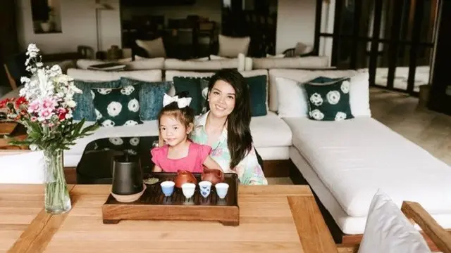 [Fimela] Farah Quinn