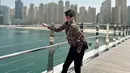 Penampilannya selama di Dubai juga tak lepas dari perhatian netizen. Bahkan, tak sedikit netizen yang dibuat salah fokus melihat kaki jenjangnya. (Liputan6.com/IG/@dagnesia)