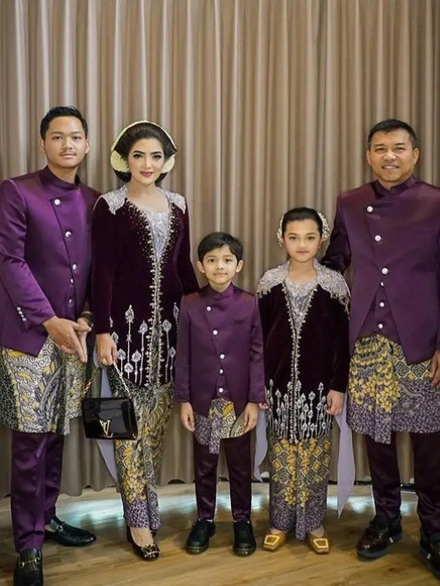 Ashanty dan Krisdayanti berkebaya (Instagram/ashanty_ash)