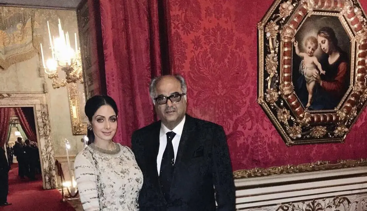 Dari pernikahan tersebut, Sridevi dan Boney dikaruniai dua orang putri yaitu Khushi dan Jahnvi. (Foto: instagram.com/sridevi.kapoor)