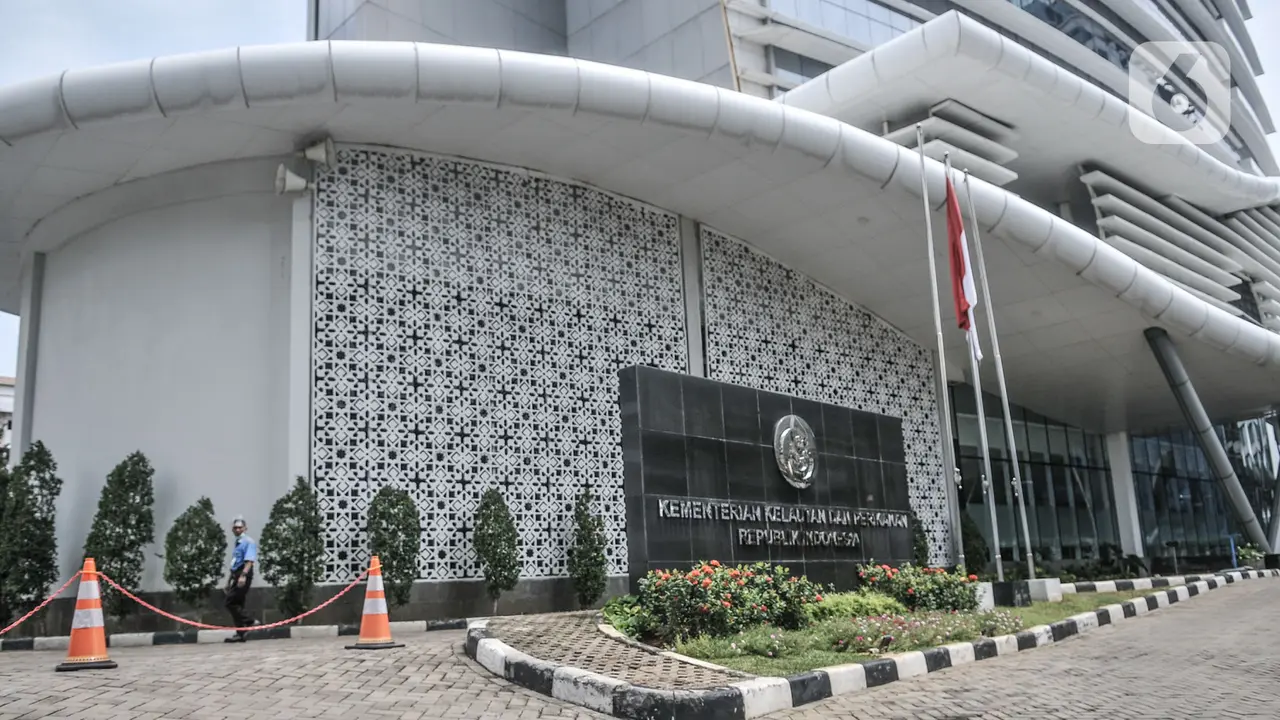 Penjagaan Ketat Gedung KKP usai OTT Menteri Edhy Prabowo