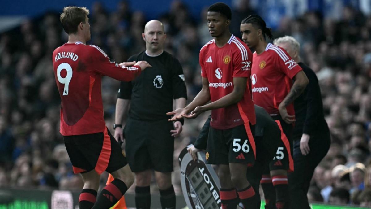 Lini Serang Bapuk, Ruben Amorim Bisa Beralih Andalkan Wonderkid 17 Tahun di Manchester United