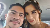 6 Potret Mesra Sheila Marcia dan Dimas Akira Usai Menikah, Tunjukkan Senyum Bahagia
