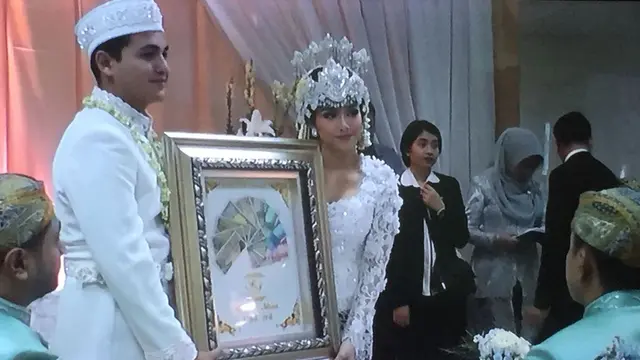 Rizky Alatas dan Adzana Bing Slamet
