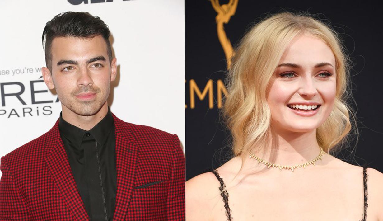 Kabar kedekatan Joe Jonas dan Sophie Turner memang sedang ramai beredar. Terbaru, keduanya disiarkan merayakan Thanksgiving bersama. (AFP/Bintang.com)