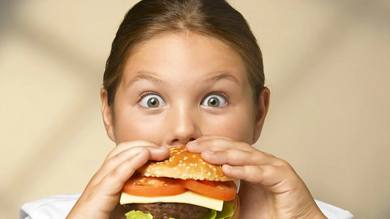 Makanan Cepat Saji Bikin Anak Jadi Lemot