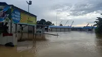 Kondisi banjir yang terjadi di Kecamatan Tabang, Kabupaten Kutai Kartanegara, pada Jumat (20/5/2022). (Liputan6.com/Istimewa)