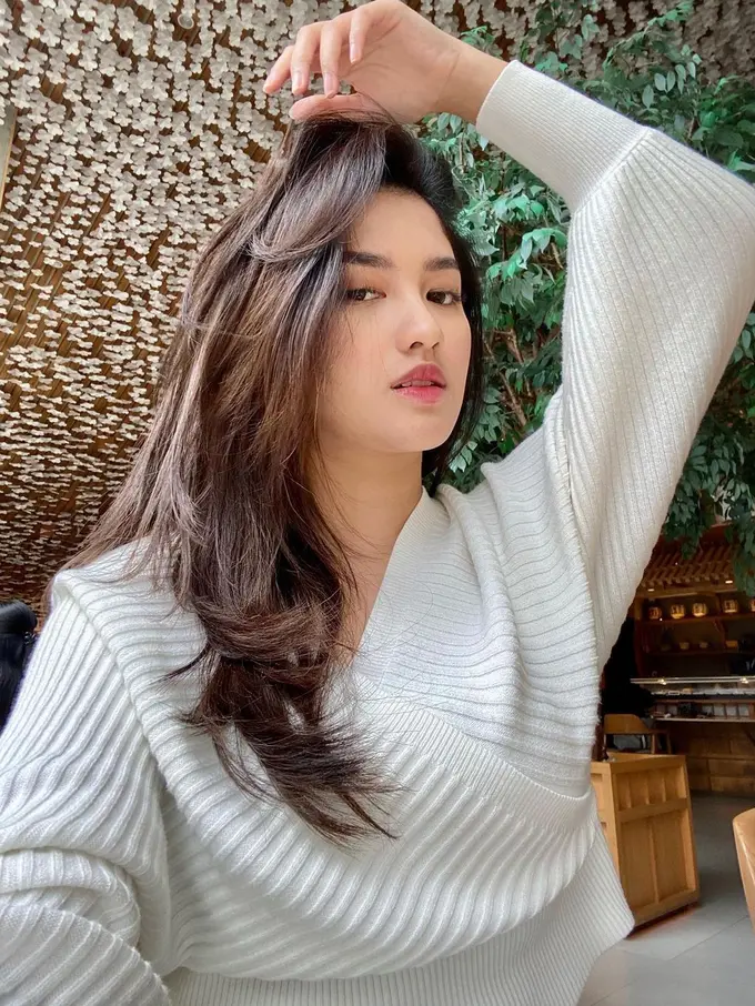 Ochi Rosdiana (https://www.instagram.com/p/CLgMXrJF601/)