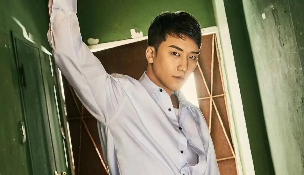 Pada postingan foto lainnya, idol kelahiran 12 Desember 1990 ini membahas tentang album solo terbarunya. Akan tetapi ia tetap tak membocorkan mengenai kapan dirilisnya album solo terbarunya itu. (Foto: instagram.com/seungriseyo)