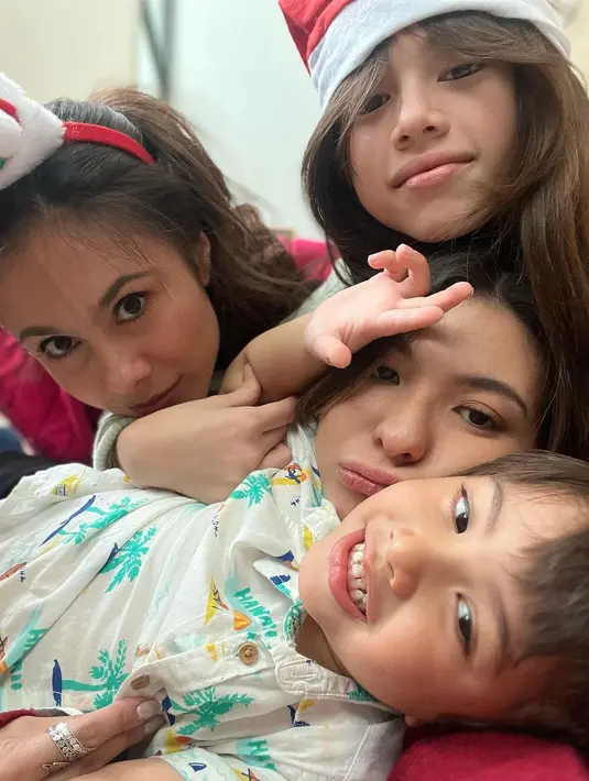 [Instagram/sharazaaa]