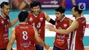 Timnas voli putra Indonesia melakukan selebrasi usai menumbangkan perlawanan Filipina pada laga perdana turnamen SEA V League 2023 di Padepokan Voli Jenderal Polisi Kunarto, Sentul, Bogor, Jawa Barat, Jumat (21/7/2023). (Liputan6.com/Helmi Fithriansyah)