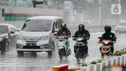 BMKG: Hujan di Jakarta saat Kemarau Bukan Hasil Modifikasi Cuaca