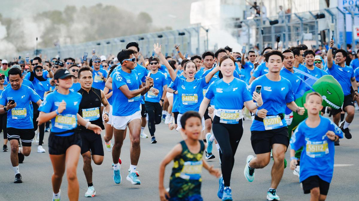 POCARI SWEAT Run Lombok 2025: 9.000 Pelari Biru Jadikan Event Lari Sirkuit Terbesar di Indonesia