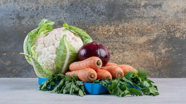 Ilustrasi sayuran/freepik.com/azerbaijan_stockers