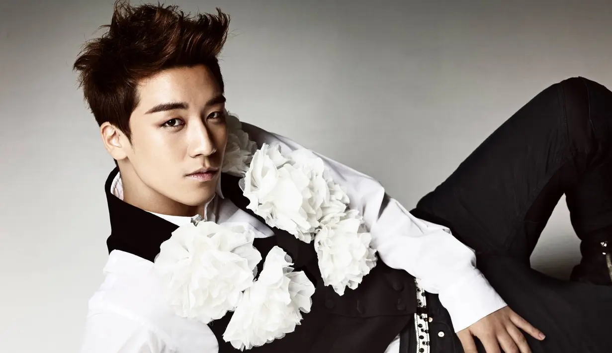 "Hal-hal seperti berpesta di luar negeri dan menghabiskan waktu bersama teman-temanku di luar negeri dimulai sejak BigBang melakukan konser di berbagai negara," jelasnya. (Foto: Soompi.com)