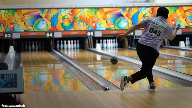 bowling--150912foto-big.jpg