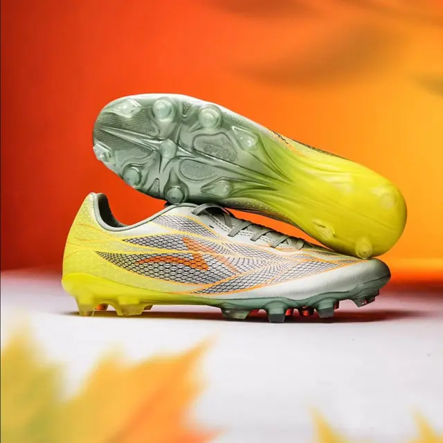 Mau Beli Sepatu Bola? Cek Rekomendasinya di Sini! - Ragam Bola.com