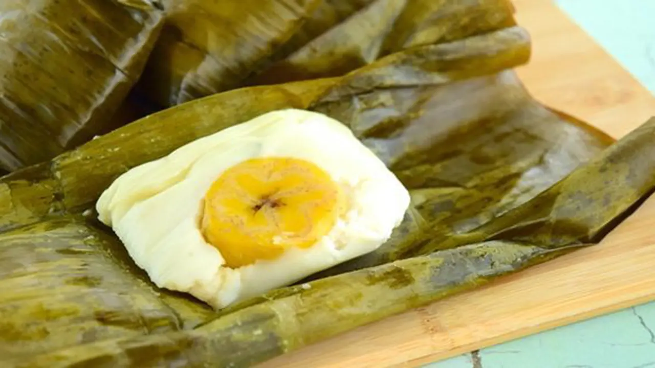 Nagasari pisang tradisional/copyright Shutterstock.com
