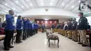 Suasana saat Partai Demokrat melakukan pendaftaran Partai Politik Calon Peserta Pemilu Tahun 2024 hari kelima di Kantor KPU, Jakarta, Jumat (5/8/2022). Demokrat menjadi partai politik ke-12 yang mendaftarkan diri untuk calon peserta Pemilu tahun 2024. (Liputan6.com/Faizal Fanani)