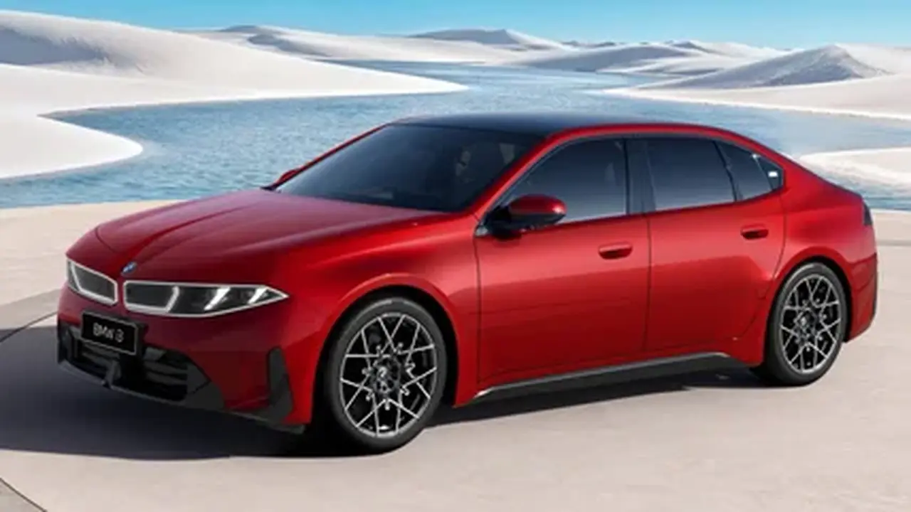 Siluet Eksterior Sedan Listrik BMW i3 Berwarna Merah dengan Desain Neue Klasse