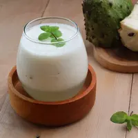 Ilustrasi es sirsak manado/copyrightshutterstock/aniestia n