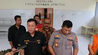 Rosita (28), ibu kandung Queena Ramadhani, bayi 1.5 tahun yang tewas dengan luka lebam ditubuhnya, ditetapkan sebagai tersangka oleh Kepolisian Resort Metro Tangerang.