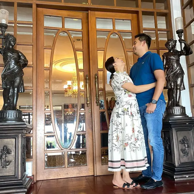 6 Potret Tata Janeeta Pamer Baby Bump, Penampilannya Curi Perhatian