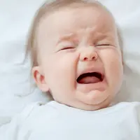 Jangan sampai Momy kerepotan karena si buah hati yang suka rewel hanya karena ruam popok yang sebenarnya bisa diatasi. (Foto: tesco-baby.com)