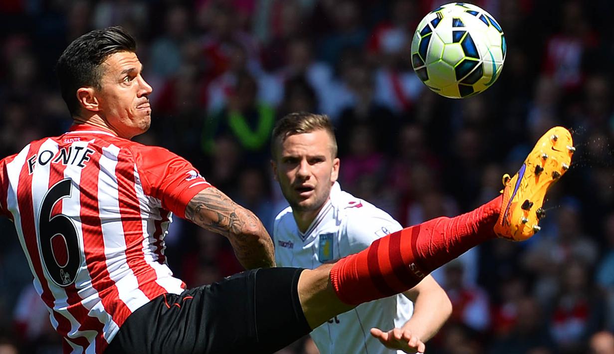 5. Jose Fonte, MU berupaya mendatangkan bek Southampton yang berhasil mengantar Portugal menjadi juara Piala Eropa ini menurut Daily Record. Selain Setan Merah, Everton juga tertarik untuk mendatangkan pria 32 tahun itu. (AFP/Glyn Kirk)