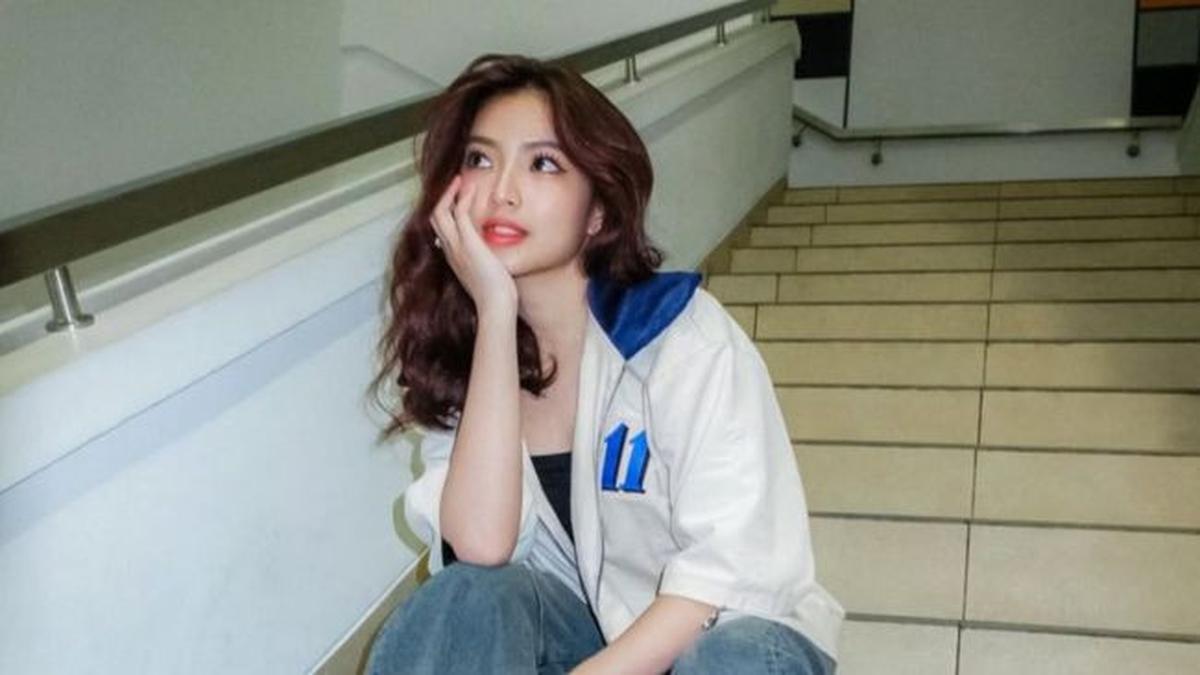 5 Potret Terbaru Gracia JKT48, Full Damage dengan Wajah Glowing dan Gaya Kasual Memukau