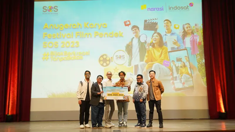 Indosat mengumumkan pemenang kompetisi film pendek di ajang Festival Film Save on Socmed (SOS) 2023