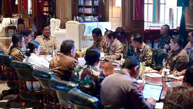 Survei Terbaru Cyrus Network: Mayoritas Publik Puas Akan Kinerja Menteri Prabowo