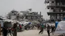 Sebelumnya, militer Israel mengeluarkan perintah evakuasi baru kepada orang-orang di beberapa distrik di Kota Gaza, yang memaksa ribuan warga Palestina meninggalkan tempat perlindungan mereka. (Bashar TALEB/AFP)