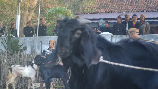 Ritual Punggahan jelang Puasa atau Ramadan di Panembahan Banokeling, Jatilawang, Banyumas, Jawa Tengah. (Foto: Liputan6.com/Muhamad Ridlo)