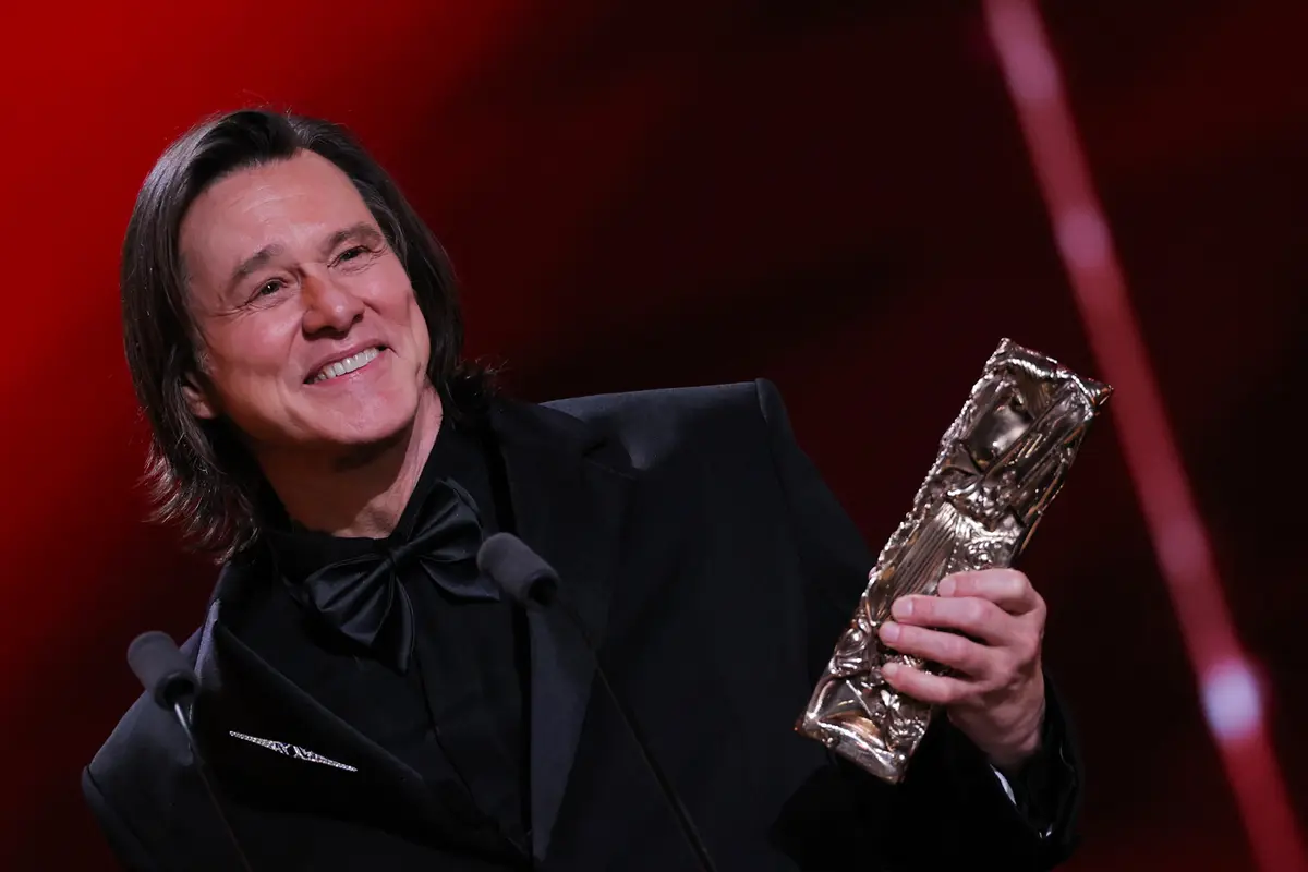 Jim Carrey di Cesar Awards 2026. (Thomas SAMSON / AFP)