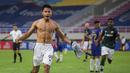 Pemain Persikabo 1973, Dimas Drajad melakukan selebrasi usai mencetak gol penyeimbang 2-2 ke gawang PSIS Semarang dalam laga pekan ke-12 BRI Liga 1 2021/2022 di Stadion Manahan, Solo, Kamis (18/11/2021). (Bola.com/Bagaskara Lazuardi)