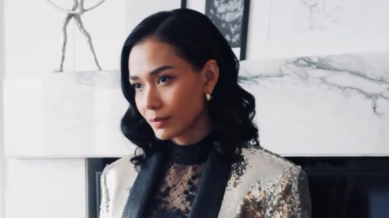 6 Inspirasi Gaya Fashion Adinia Wirasti yang Kerap Tampil Elegan dan Berkelas