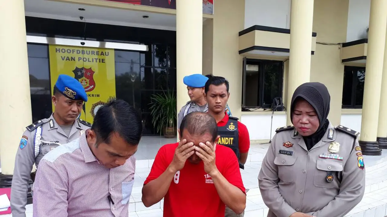 Anggota Satpol PP Dipecat Gara-Gara Terpikat Anak Korban Gusuran 