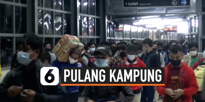 VIDEO: Sehari Sebelum Ramadan, Stasiun Rangkasbitung Dipadati Warga Lebak