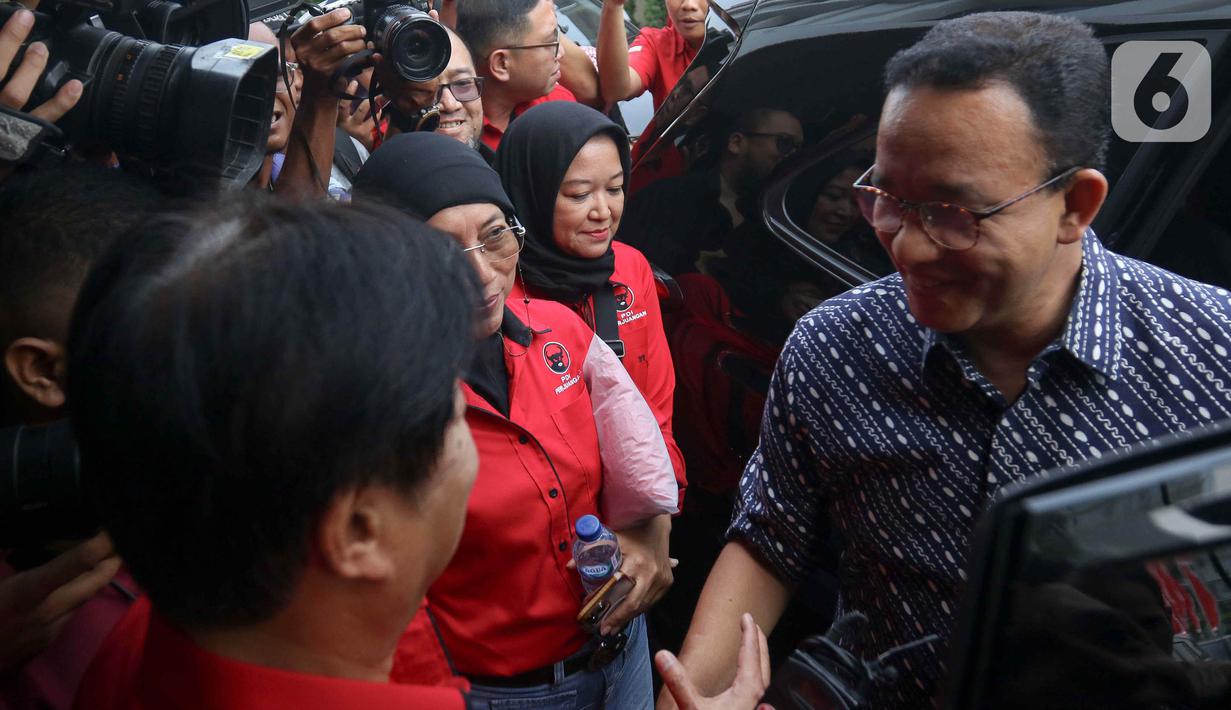 Anies Baswedan mengunjungi DPD Partai Demokrasi Indonesia Perjuangan (PDIP), Cakung, Jakarta Timur, Sabtu (24/8/2024). (Liputan6.com/Herman Zakharia)