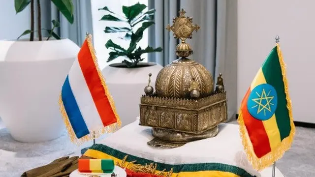 Mahkota abad ke-18 Ethiopia.