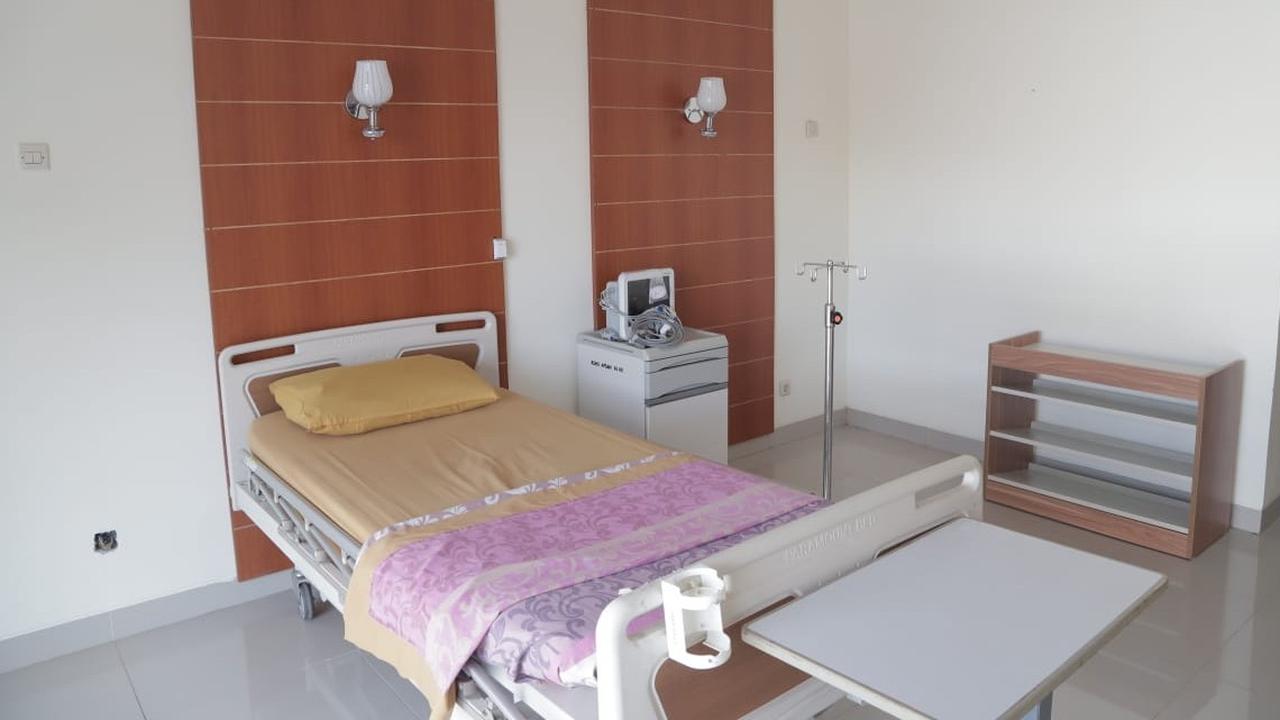 Ruang isolasi virus Corona atau Covid-19 di Asrama Haji Pondok Gede Jakarta. (Foto: Dokumentasi Kementerian Agama)