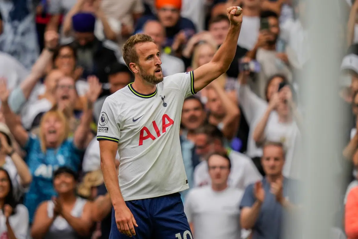 Harry Kane Bawa Tottenham Hospur Taklukkan Wolverhampton Wanderers