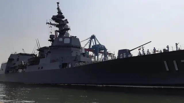 Kapal AL Jepang, JS Suzutsuki (destroyer-class) di Tanjung Priok, Jakarta (18/9) (Rizki Akbar Hasan / Liputan6.com)