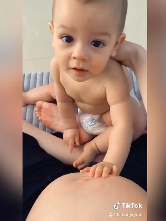 Kimberly Ryder dan Edward Akbar (Instagram/kimbrlyryder)