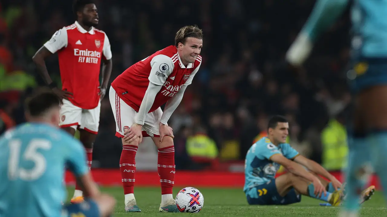 Foto: Deretan Momen Terpelesetnya Arsenal di Liga Inggris 2022 / 2023, hingga Gelar yang di Depan Mata pun Melayang