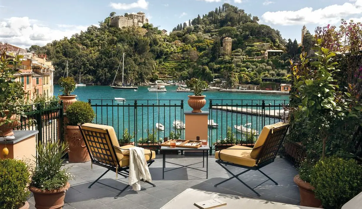 Melengkapi perjalananmu di Italia dengan mengunjungi Splendido Mare. Bangunan ini memilik 14 kamar yang berada tepat di Pelabuhan Portofino. Foto: Document.