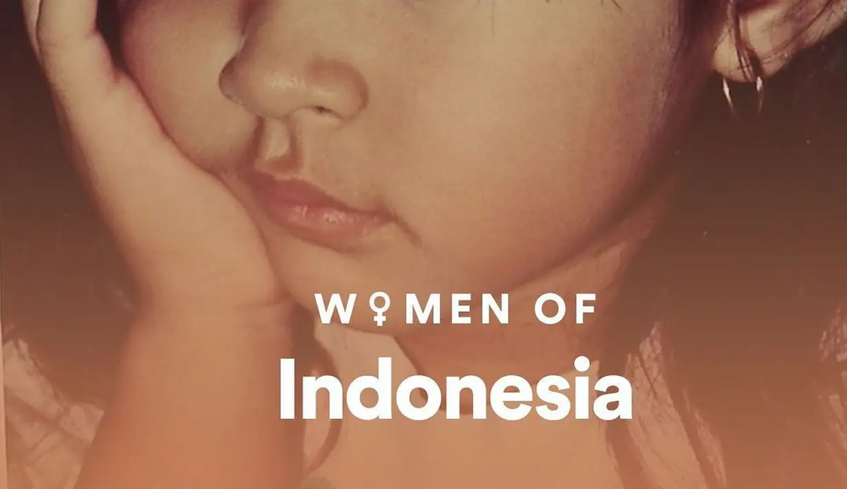Raisa mengunggah foto masa kecilnya yang imut, dengan kampanye Women of Indonesia. Ini merupakan playlist lagu dari para perempuan hebat Tanah Air di Spotify (Instagram @raisa6690)
